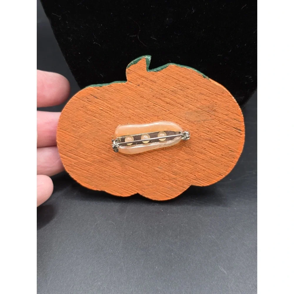 Hand Crafted Halloween Jack O Lantern Pumpkin Pin